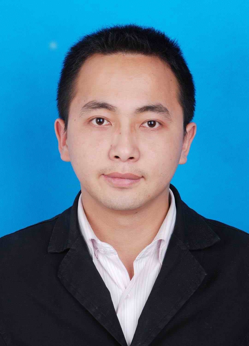 罗建.jpg